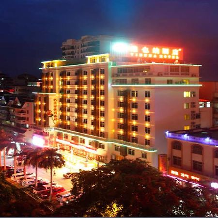 Hanting Express Sanya The First Market Branch Hotel エクステリア 写真